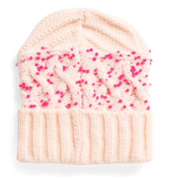 NWT Trina Turk White And Pink Bubblewrap Yarn Knit Beanie - Picture 4 of 9